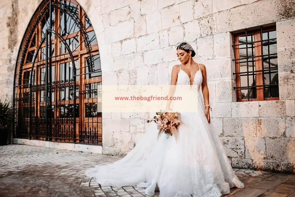 Should you buy or rent a wedding dress? - Esposa Group